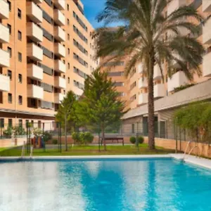 Apartamento Keywise Perfect Location Next To Maria Zambrano Station, , ,pool And Free Parking, Málaga